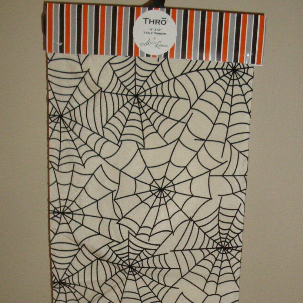 Thro Marlo Lorenz Table Runner 14 x 72" Halloween